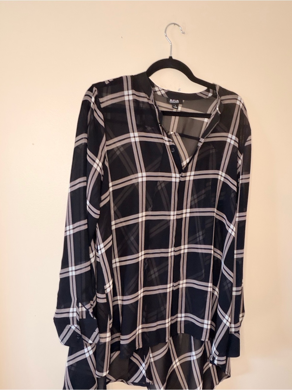 a.n.a Black and White Plaid Long-Sleeve Tunic_high low style
